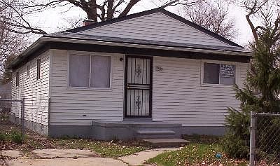 1st image of 15825 Dolphin St