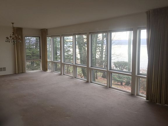 2nd image of 15 Pokahoe Dr