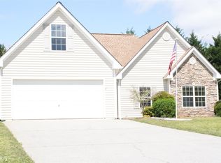 5555 Hancock Ln, Cumming, GA 30041