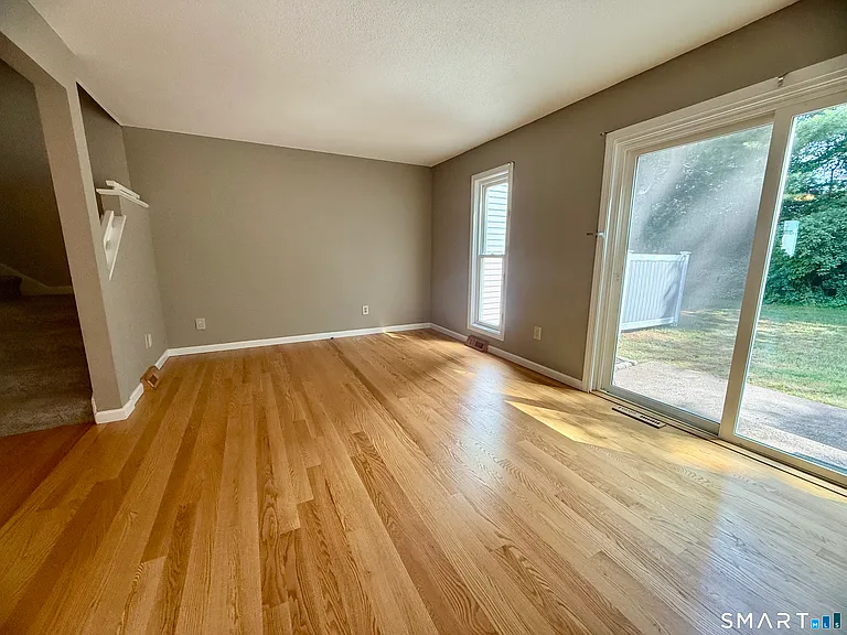 562 Oak Ave #562 — Photo 7
