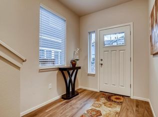 16033 2nd Pl W #9, Lynnwood, WA 98087