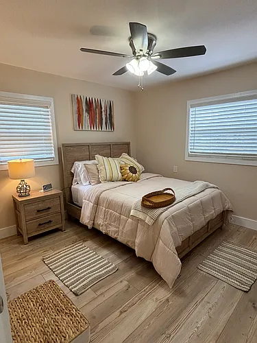103 Palm Blvd Photo 1