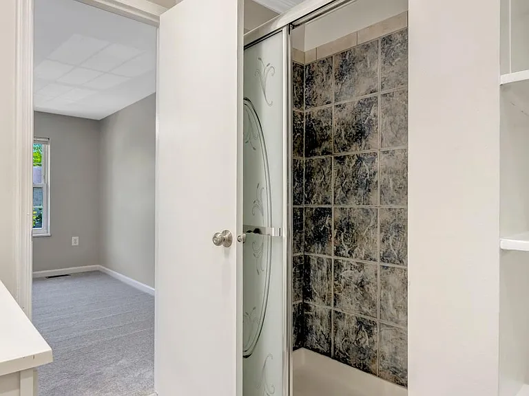 7065 Leewood Forest Dr — Photo 39