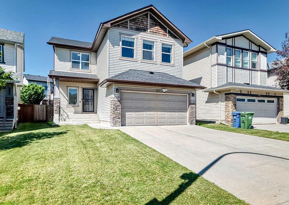 1st image of 673 NE Panatella Blvd NW