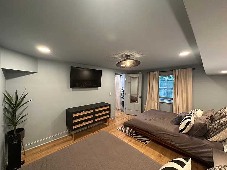 63 Grove St #F — Photo 17