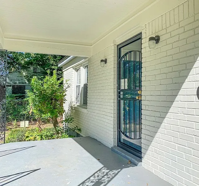 1654 East McLemore Avenue - 1 — Photo 4