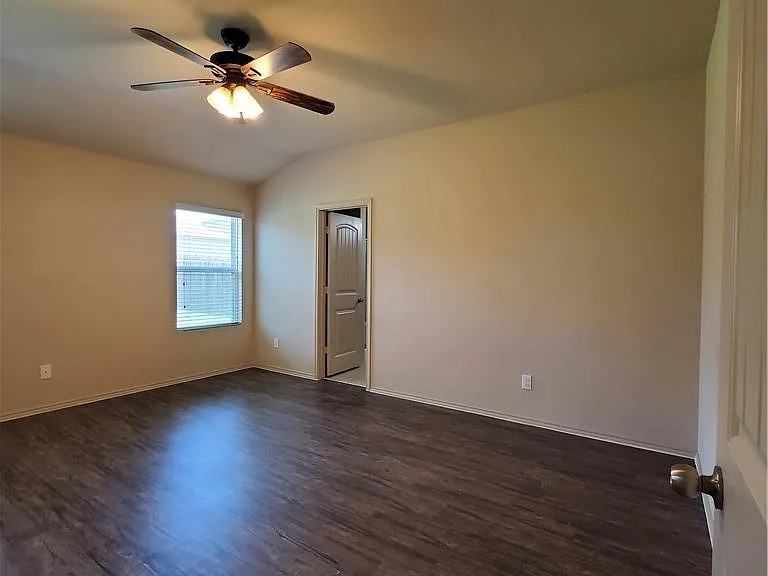 1536 Gateshead Dr — Photo 11