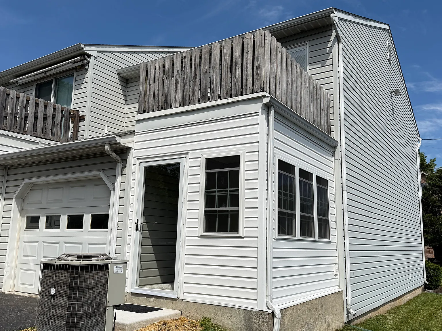 2 bed, 2.5 bath, 1268 sqft, $2,195 — Photo 3