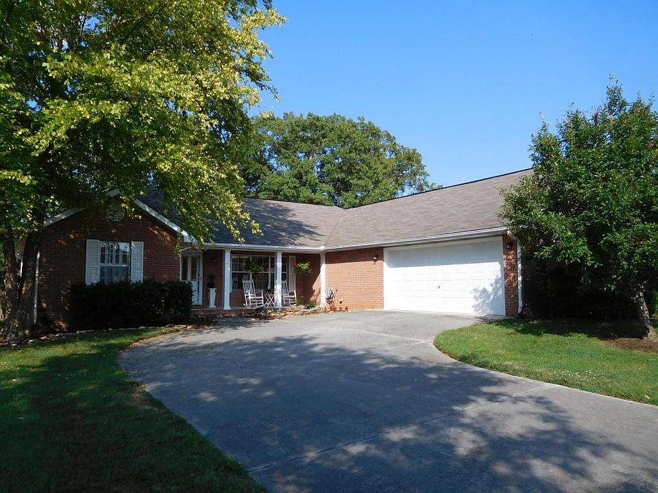 1st image of 1522 Cavalier Dr