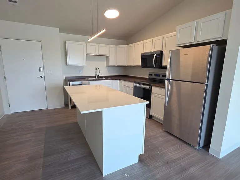 Rail10 Lofts — Photo 82