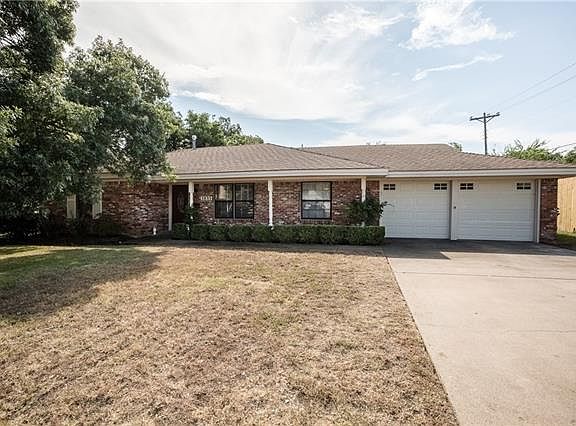 2nd image of 3833 Wayland Dr