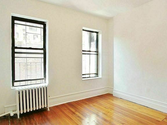 4th image of 1376 3rd Ave #F6