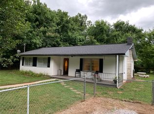 911 Sapphire Rd, Knoxville, TN 37919