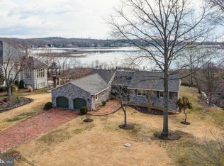 18497 Running Pine Ct, Triangle, VA 22172