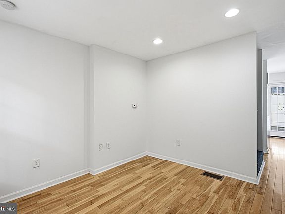 2nd image of 1717 Webster St