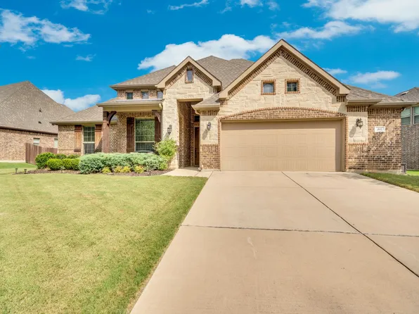 441 Lake Park Dr, Midlothian, TX 76065