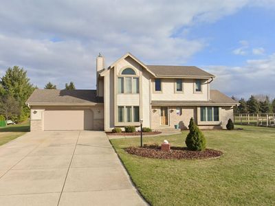S83W17591 Cedarcrest LANE, Muskego, WI, 53150