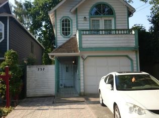 737 N 87th St, Seattle, WA 98103