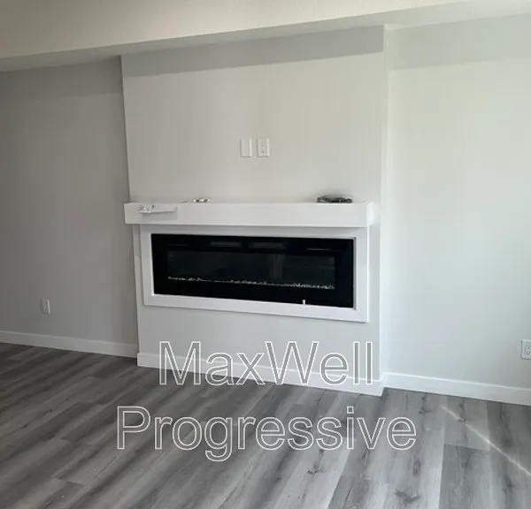 10821 112th St NW #1 — Photo 5