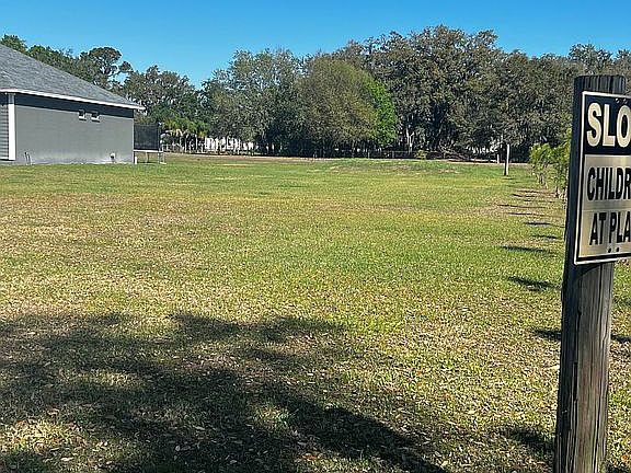 5th image of 310 Strawberry Reserve Ln