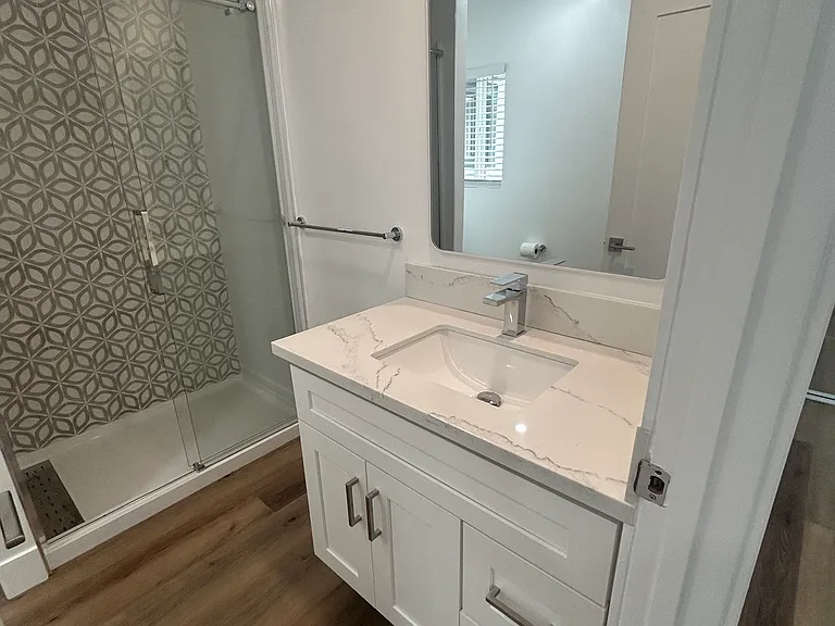 1022 Tait St #B — Photo 6