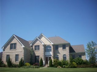 4 Byrne Ct, Monroe Township, NJ 08831
