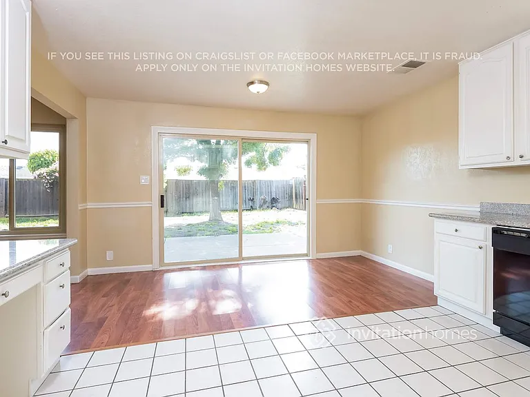 2823 Seville Cir — Photo 7