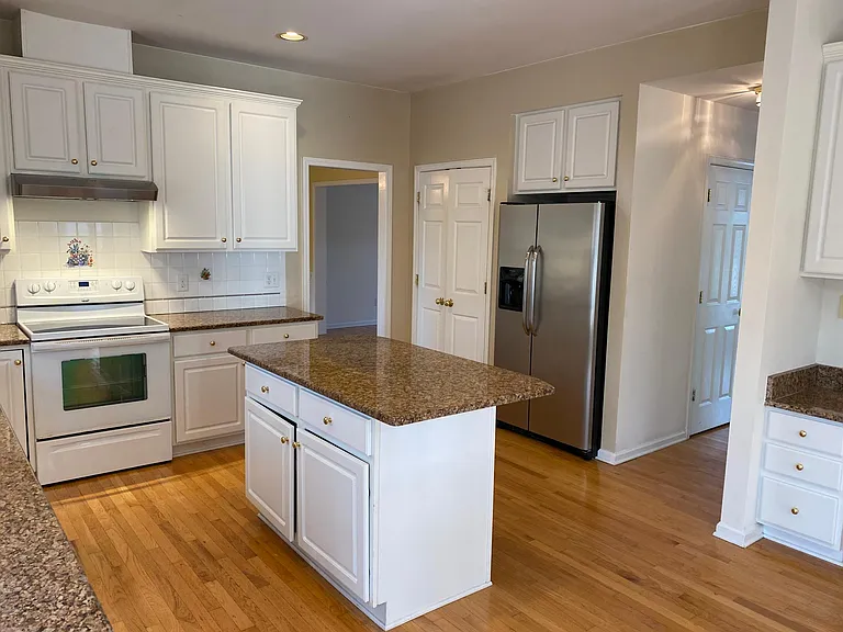 412 Riggsbee Farm Dr — Photo 8