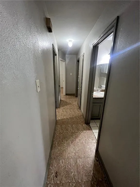 3 bed, 2.0 bath, 1271 sqft, $1,395 — Photo 4