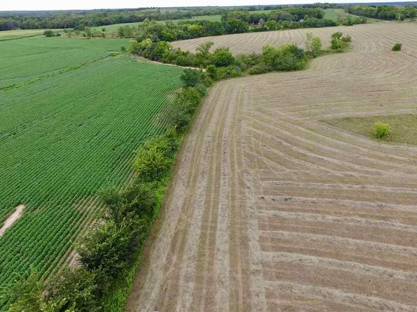 9800 Loux Rd, Saint George, KS 66535