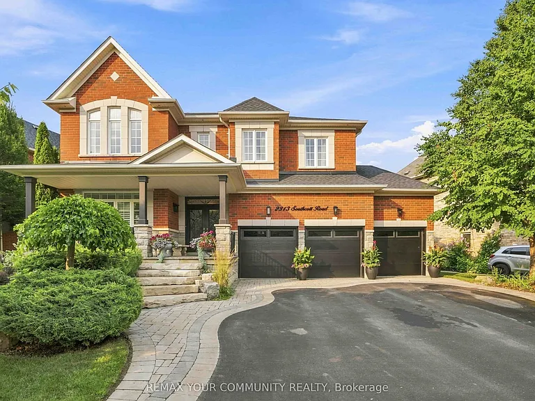 2313 Southcott Rd — Photo 2