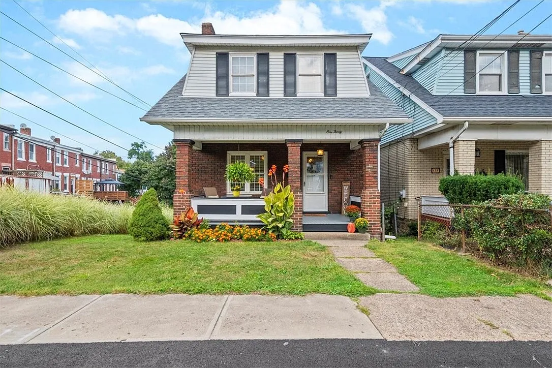 130 Crawford Ave photo 1