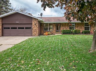 5884 James Dr, Stevensville, MI 49127