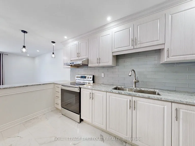 690 Wilson Ave #A — Photo 3