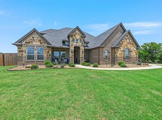 12800 Rocking Horse Dr, Haslet, TX 76052