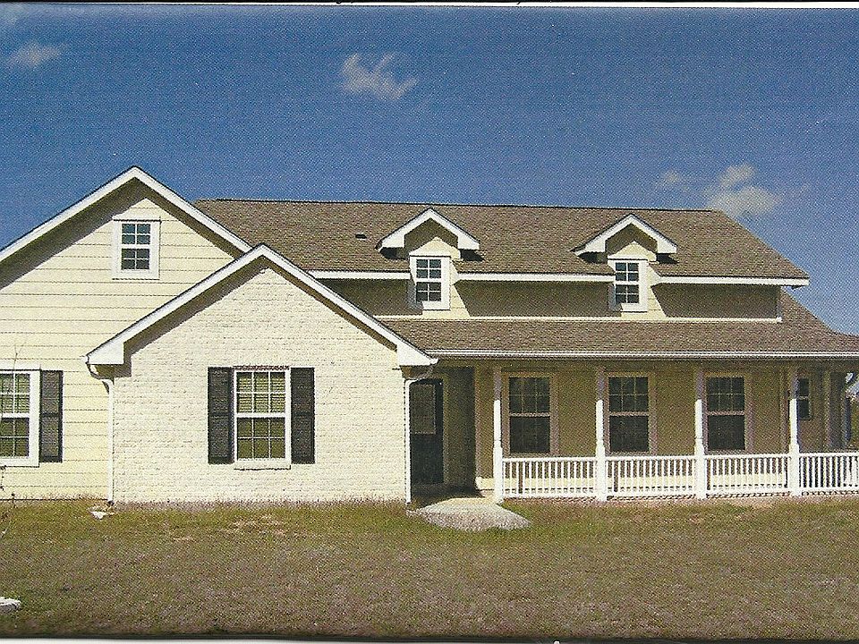 1st image of 10 Lake Dr