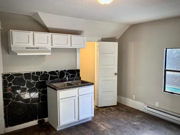 2505 E 2nd St N #2, Wichita, KS 67214