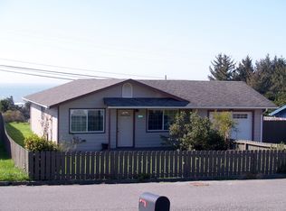 30324 Driftwood Dr, Gold Beach, OR