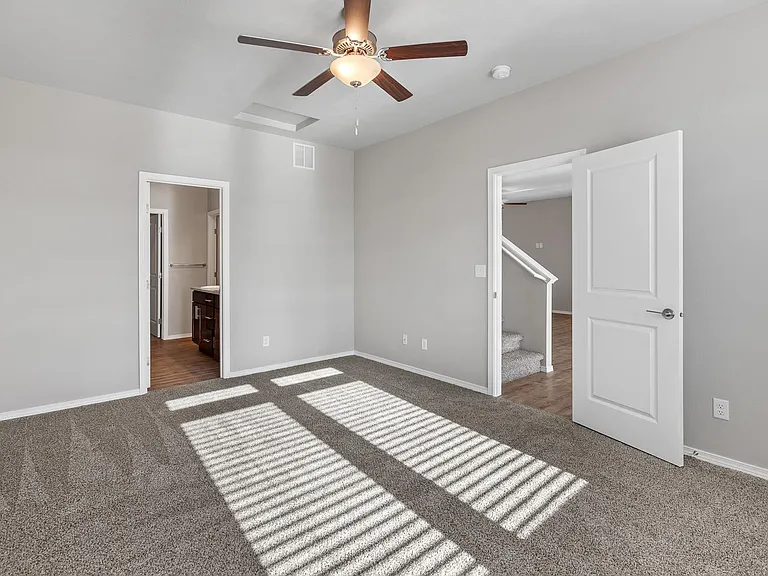 8338 N Seminole Ct — Photo 9