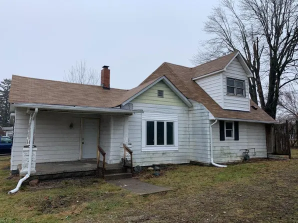 216 E Streeter Ave, Muncie, IN 47303