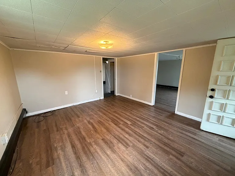 871 Horton St — Photo 6