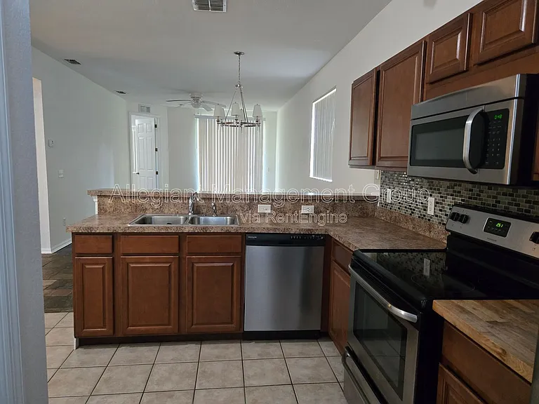 6101 Lake Marion Golf Resort Dr — Photo 8