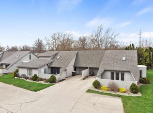 7823-7825 Stellhorn Rd, Fort Wayne, IN 46815