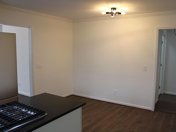 5th image of 1801 Ridley St