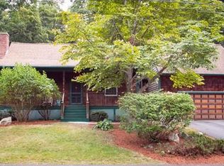 226 Fox Hill Rd, Burlington, MA 01803