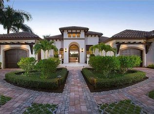 825 Wedge Dr, Naples, FL 34103