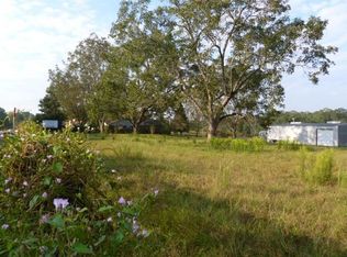 483 Elks Lake Rd, Hattiesburg, MS 39401