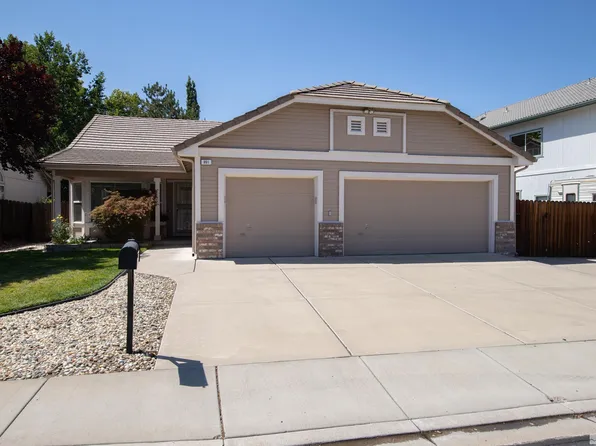 991 Country Ridge Dr, Sparks, NV 89434