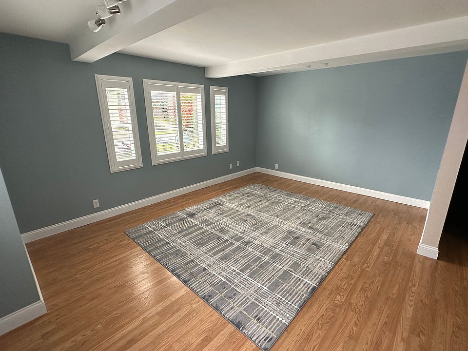 1st image of 318 Bassett St