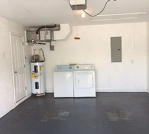 104 SW Trafalgar Pkwy #104 — Photo 6